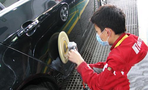 汽车喷漆能喷多少
