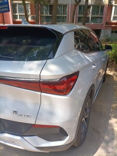 大汽车多少小汽车(大汽车与小汽车，数量与影响的对比)