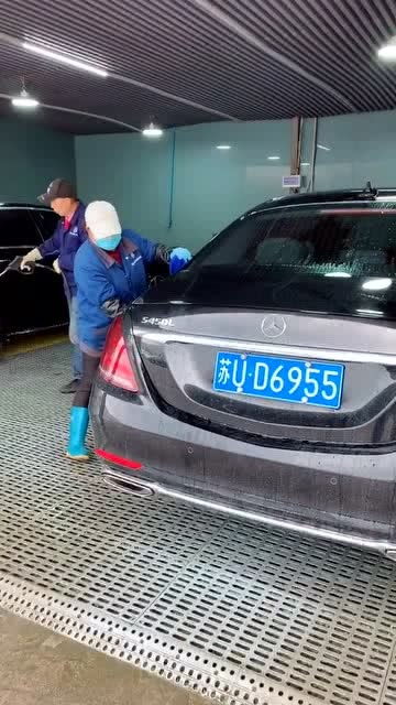 汽车清洗油漆一次多少钱(汽车清洗油漆一次的费用解析)
