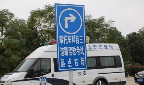 能上牌小电动汽车多少钱(能上牌小电动汽车价格解析)
