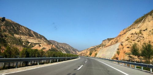 武汉汽车到丹江口多少钱(武汉至丹江口汽车运输费用详解)