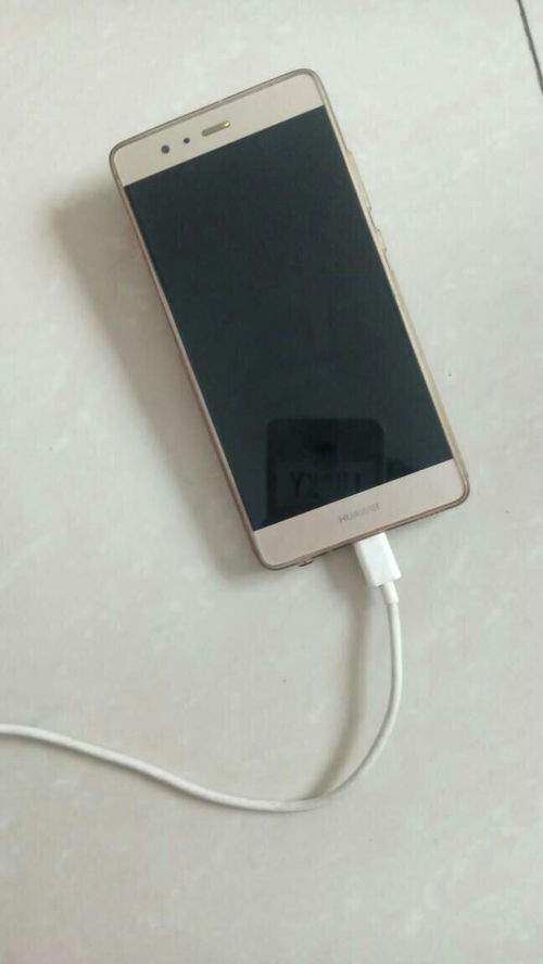 华为手机怎么打开黑屏