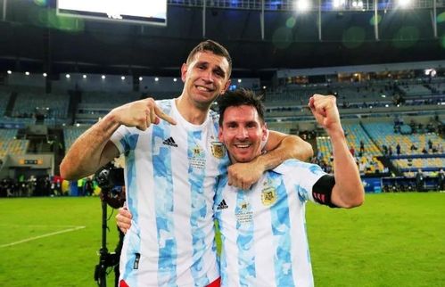 水均益：美国举办的世界杯是战争杯